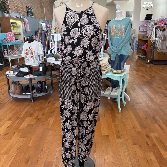 American Eagle Outfitters Pants - AE Spaghetti Strap Floral Print Black and White Jumpsuit Size Small